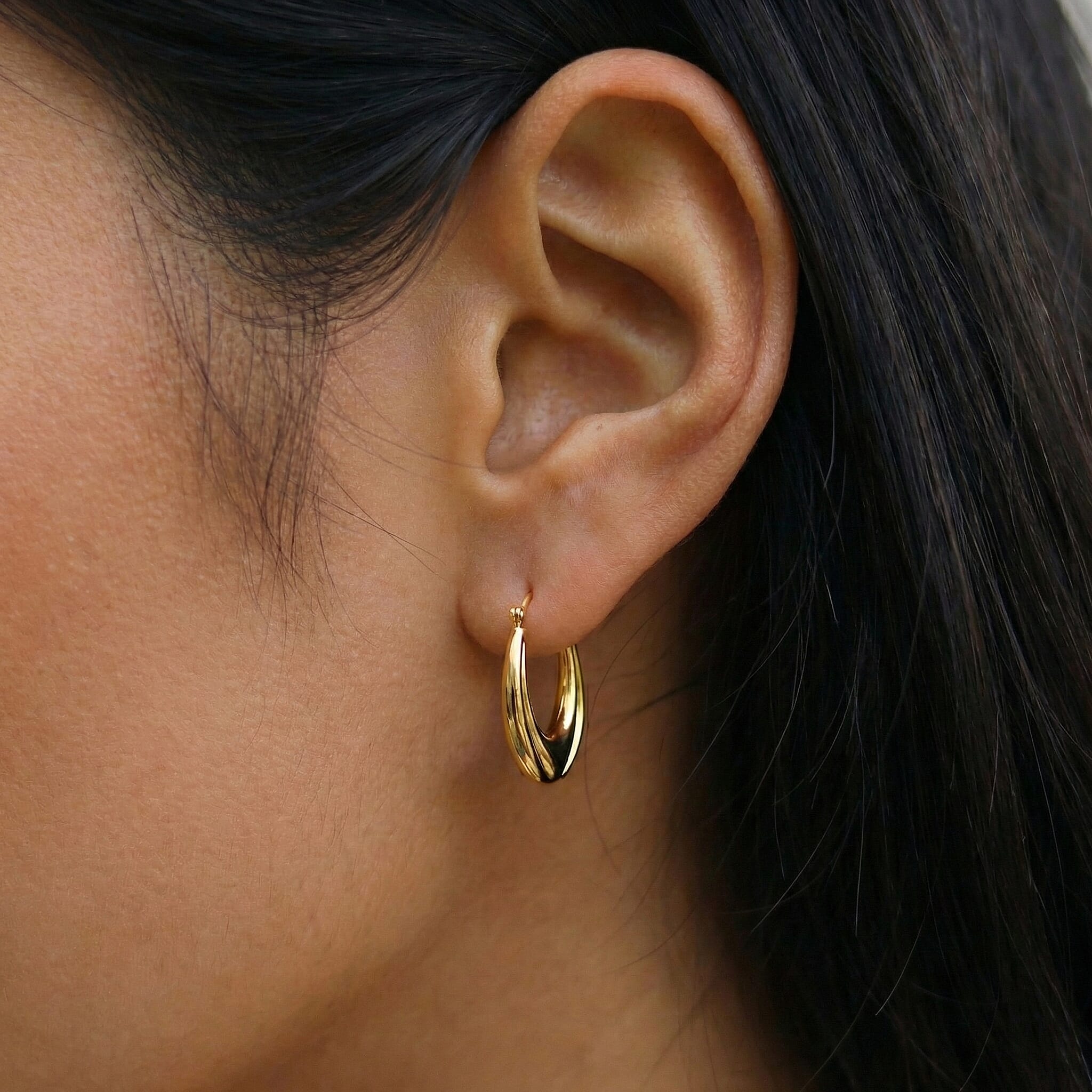 9K Yellow Gold 14mm X 20mm Patterned Creole Earrings