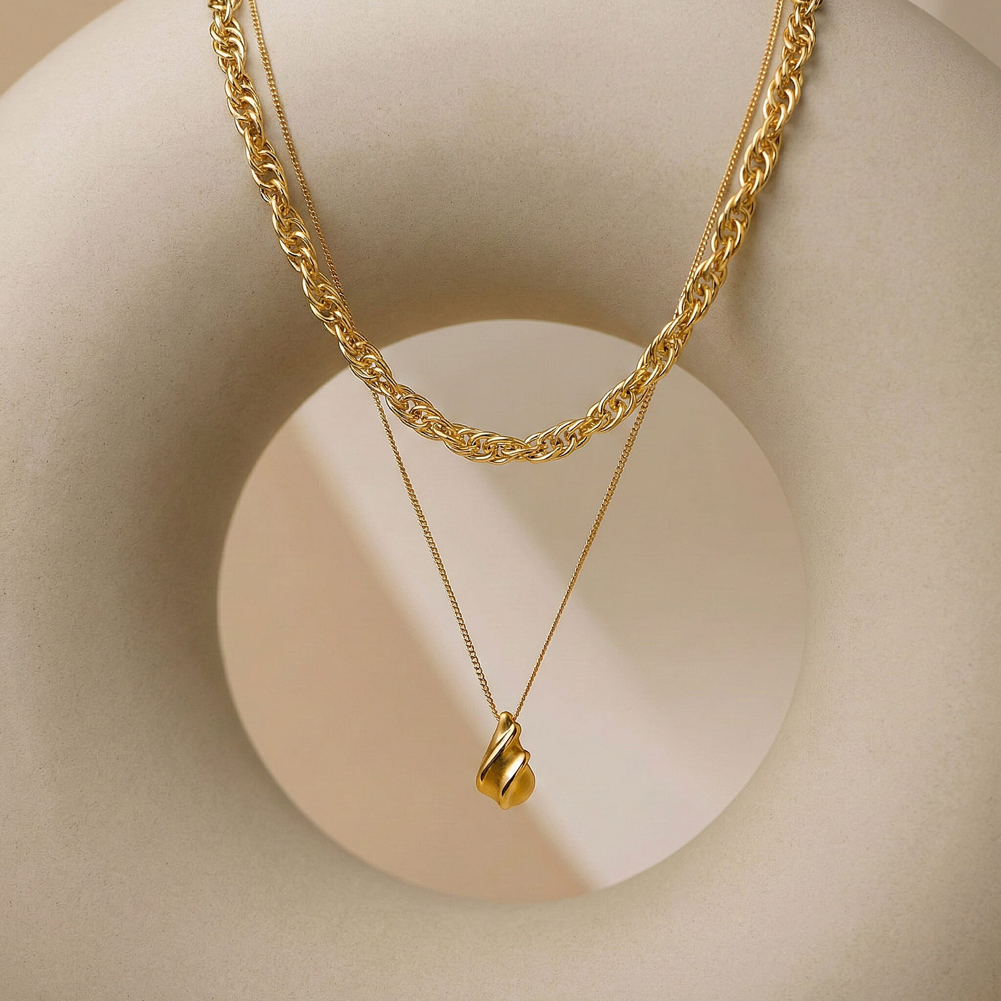 9K Yellow Gold Prince Of Wales Chain (Size - 16) with Spring Ring clasp