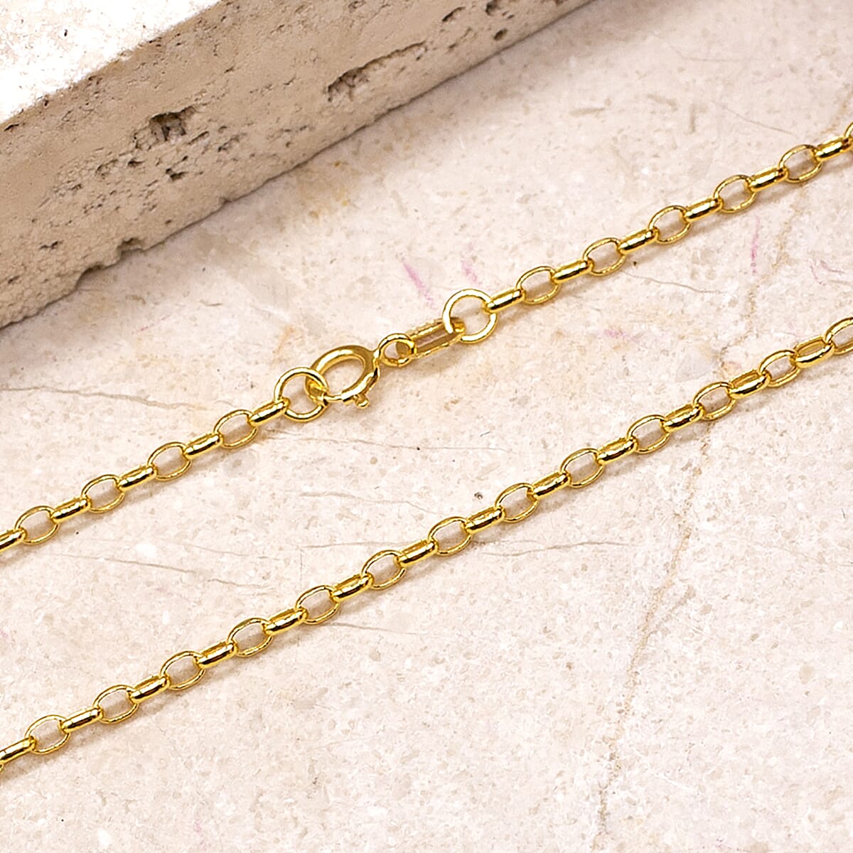 9K Yellow Gold Oval Belcher Chain 22 Inch