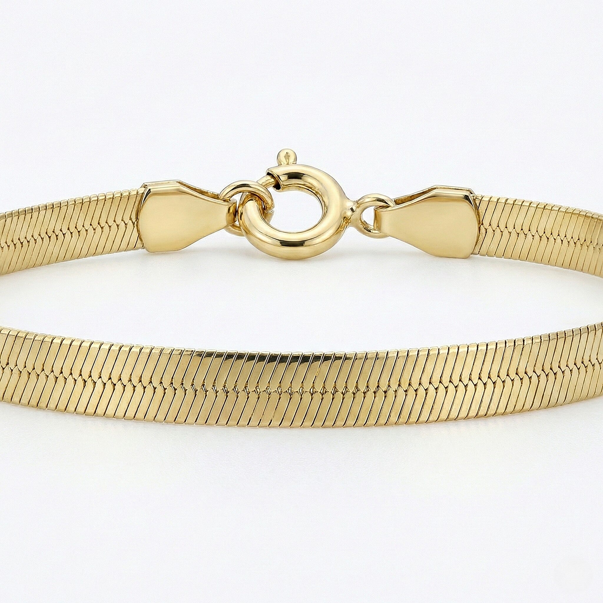 9K Yellow Gold 3mm Herringbone Bracelet 7 Inch