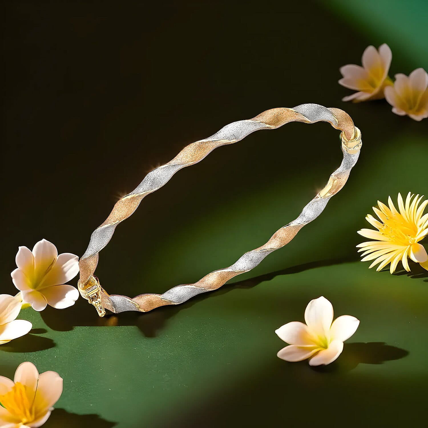 9K Three Colour Gold 4mm Satin Twist Bangle