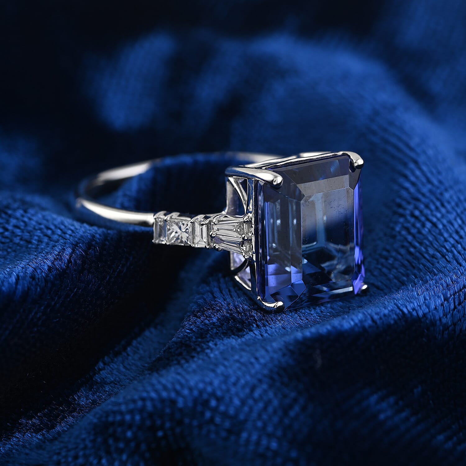 RHAPSODY 950 Platinum AGI Certified & Appraised AAAA Tanzanite and Diamond (VS-E-F) Ring 5.60 Ct, Platinum Wt. 5.13 Gms.SIZE N