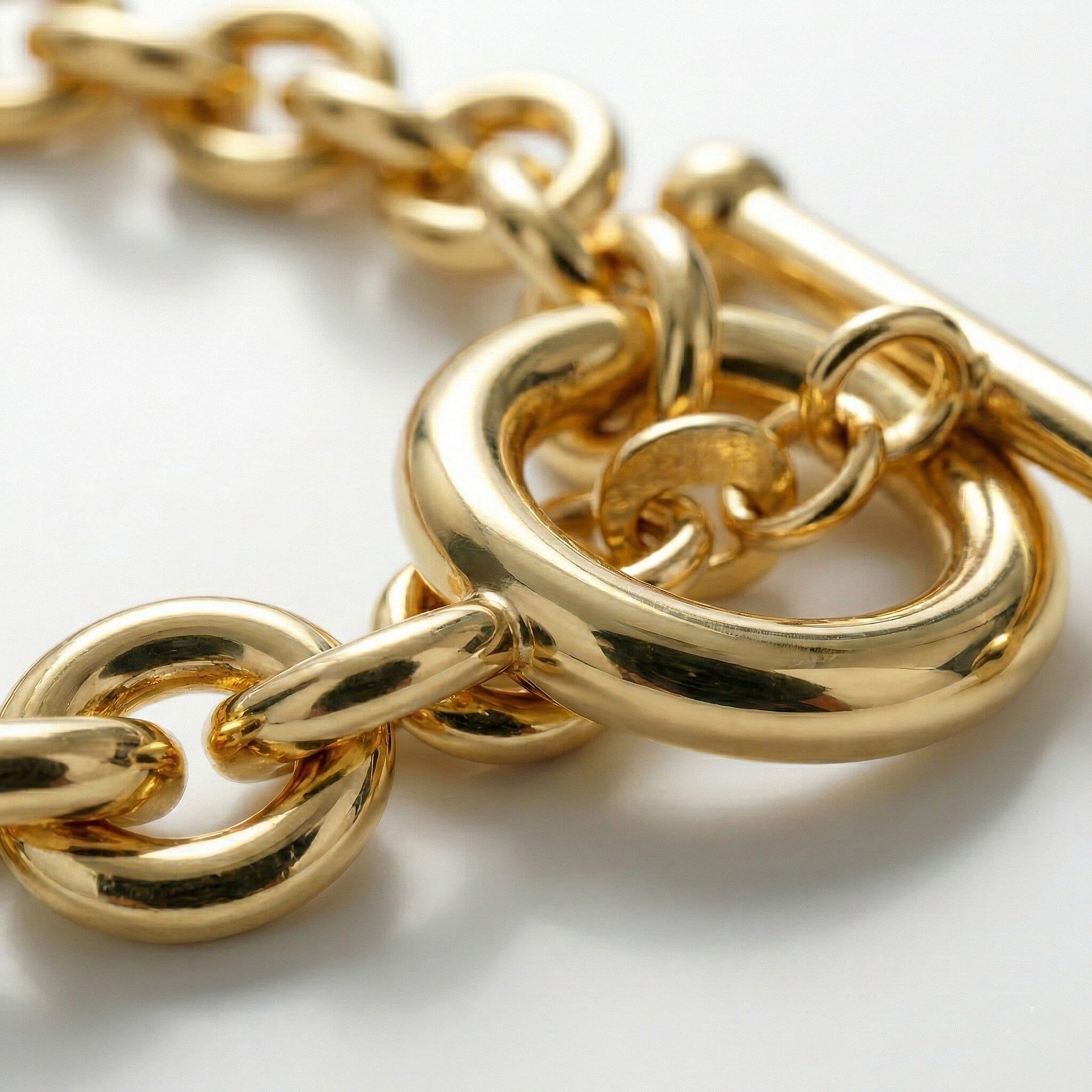 9K Yellow Gold 6mm Oval Link T Bar Belcher Bracelet 7 Inch