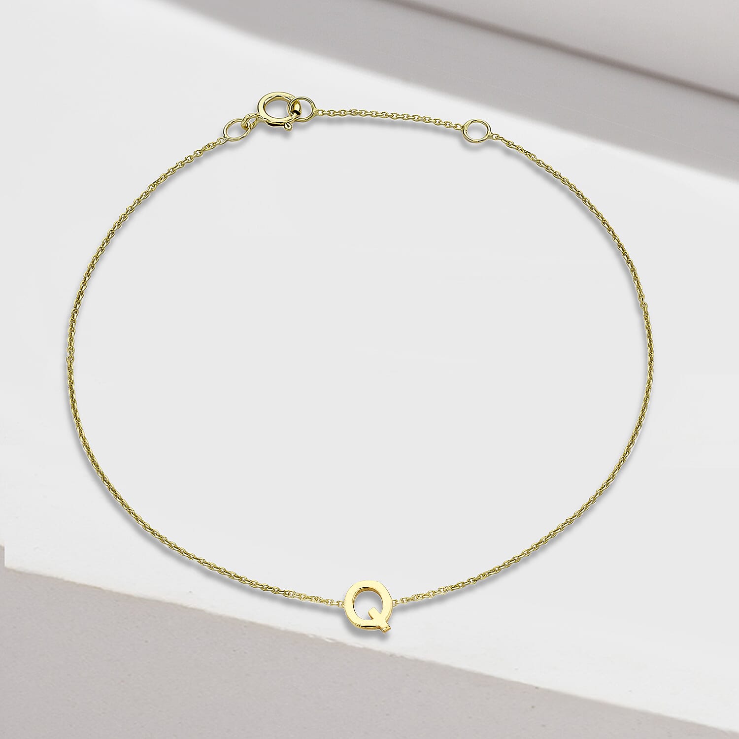 9K Yellow Gold 4.5mm X 5.5mm 'Q' Initial Adjustable Bracelet 6 to 7.2 Inch