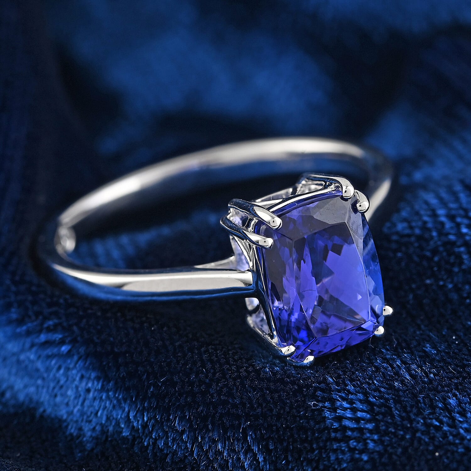 Rhapsody 950 Platinum AAAA Tanzanite White Diamond VS Ring, Platinum Wt.4.65 Gms  2.500  Ct.