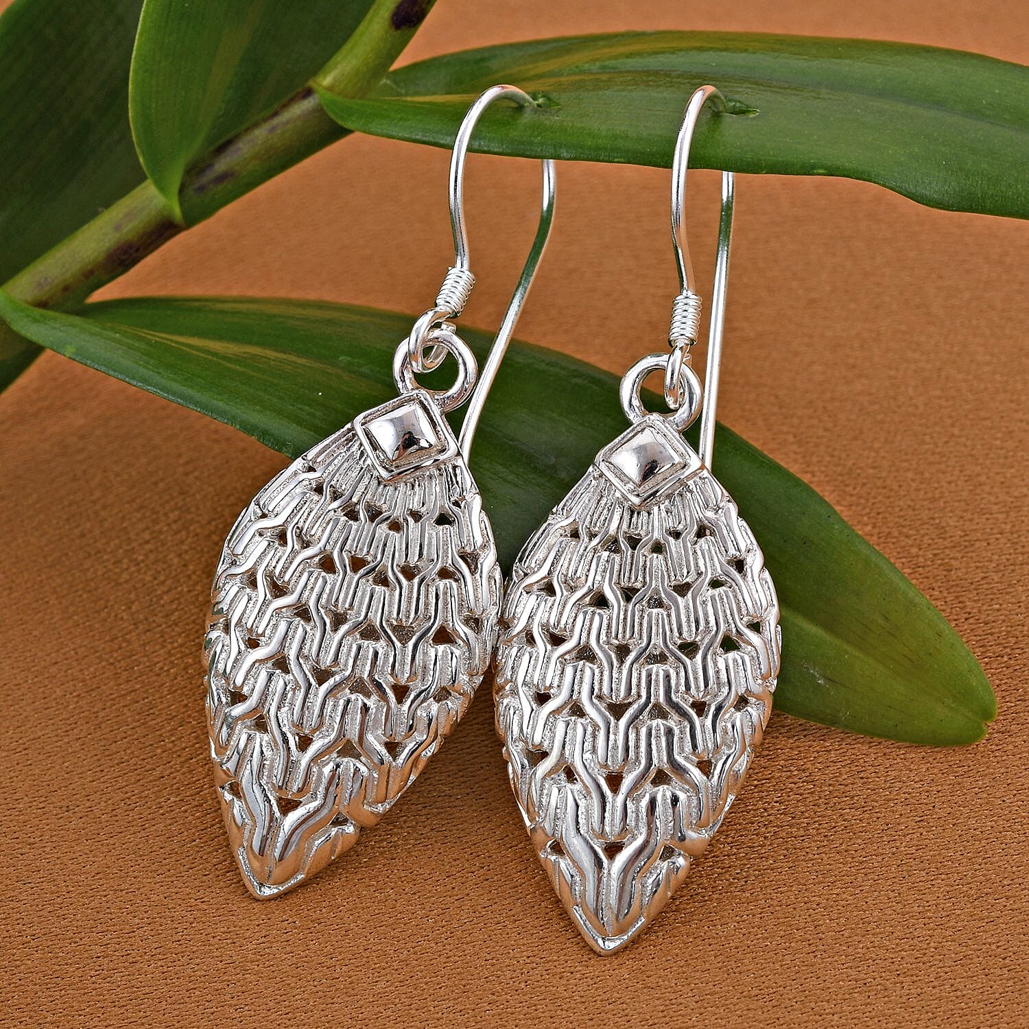 Sterling Silver Leaf Design Earrings, Silver Wt 6.77 GM