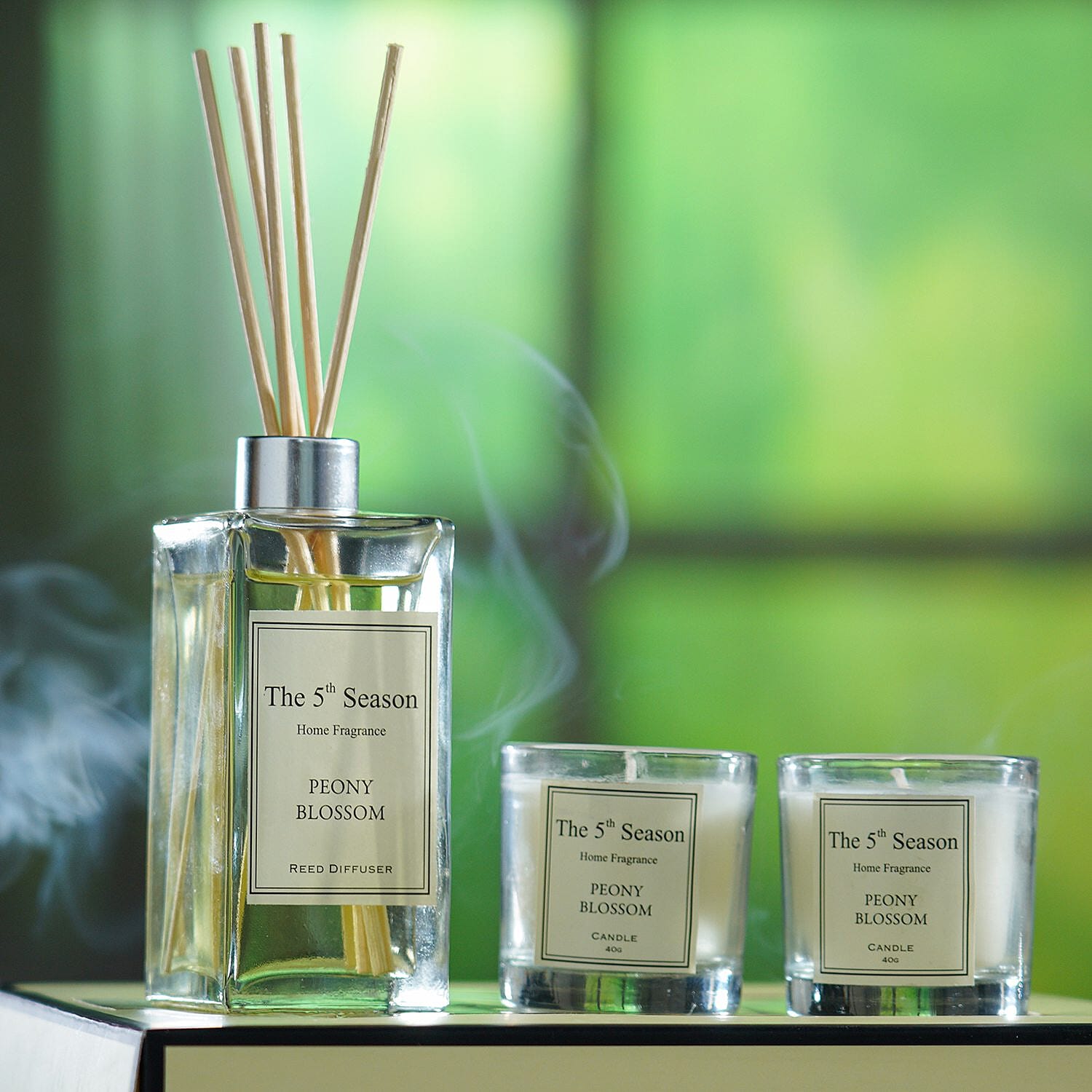 The 5th Season Fragrance Peony Blossom Gift Sets (Size 13x12x3 cm) - White