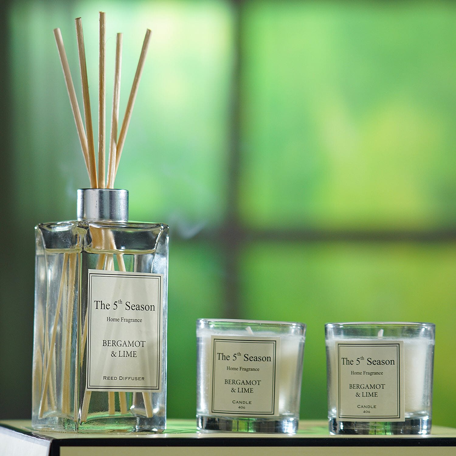 The 5th Season Fragrance Bergamot and Lime Gift Sets (Size 13x12x3 cm) - White