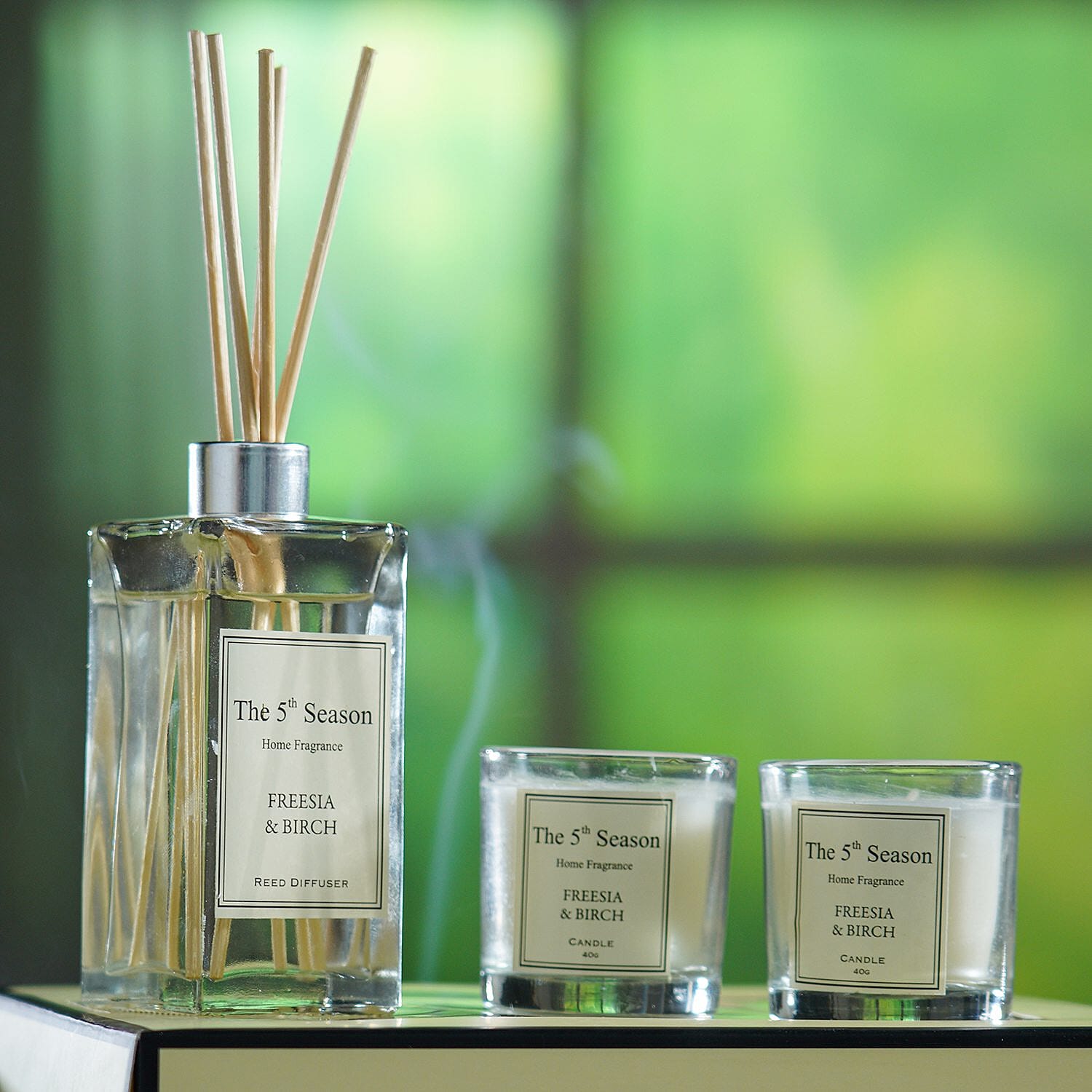 The 5th Season Fragrance Freesia and Birch Gift Sets (Size 13x12x3 cm) - White