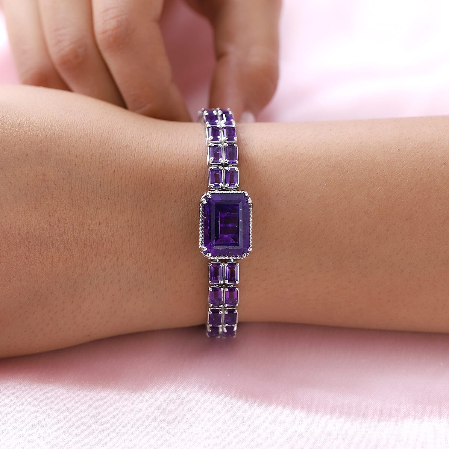 Zambian Amethyst Bracelet (Size - 7.5) in Platinum Overlay Sterling Silver 27.47 Ct, Silver Wt. 22.20 Gms