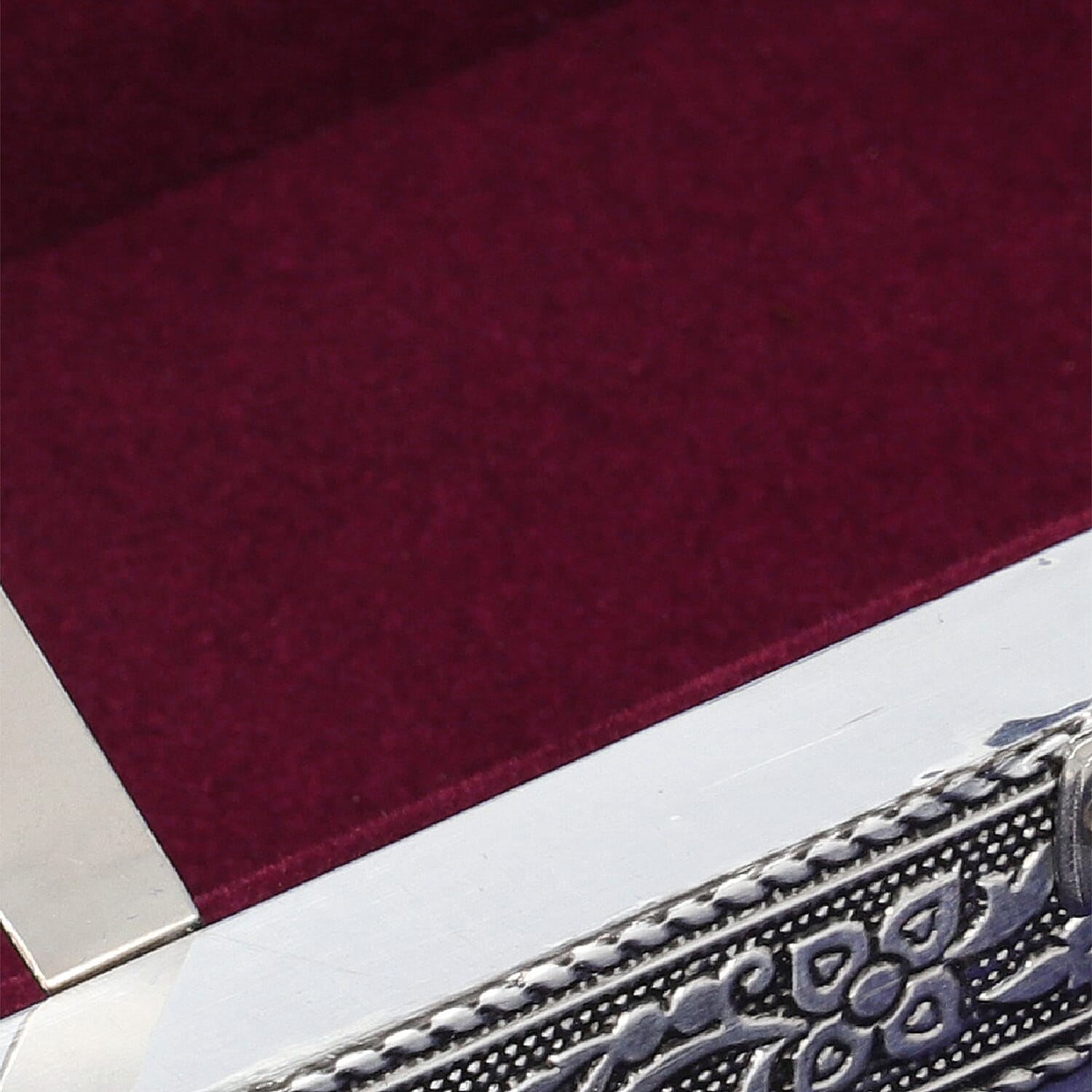 Hand Made 4 level Aluminium Horse Embossed Jewellery Box with Mirror(Size 25x12x10 cm) - Silver