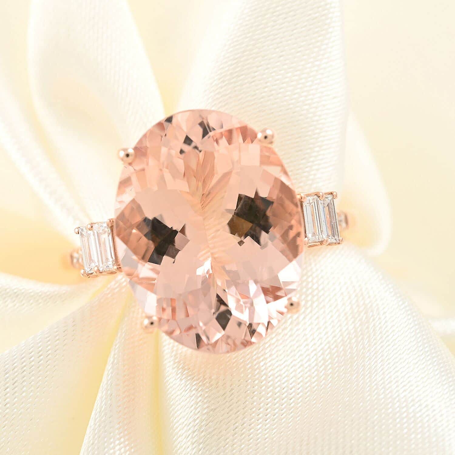 Certified and Appraised ILIANA 18K Rose Gold AAA Marropino Morganite and Diamond (G-H-I1) Ring 8.00 Ct.