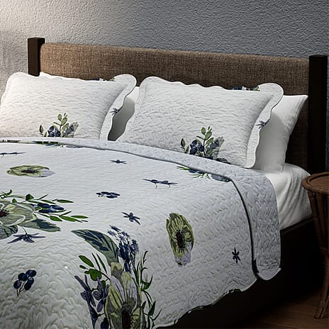 Flowers in Bloom- Summer Quilt with 2 Pillowcases (King Size) - White and Green