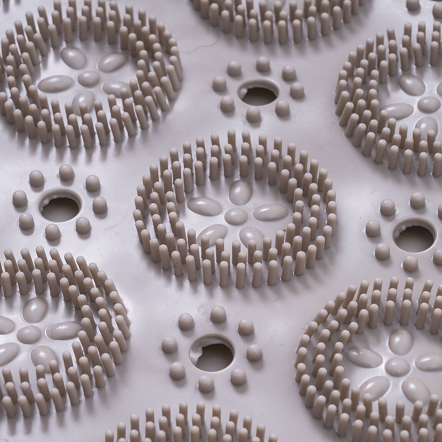 Homesmart Anti-Slip Foot Scrubber Shower Mat (Size 55 Cm) - Grey