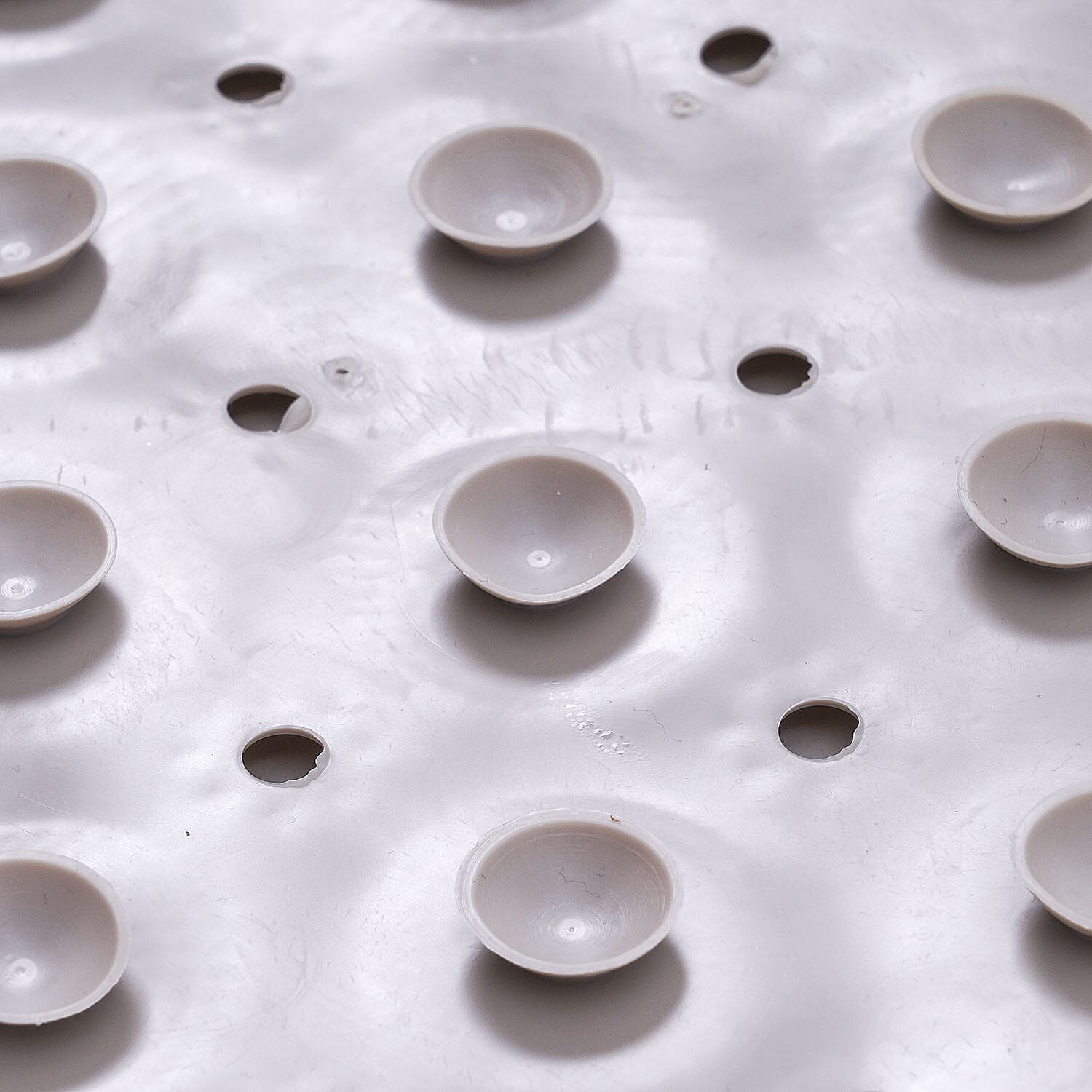 Homesmart Anti-Slip Foot Scrubber Shower Mat (Size 55 Cm) - Grey