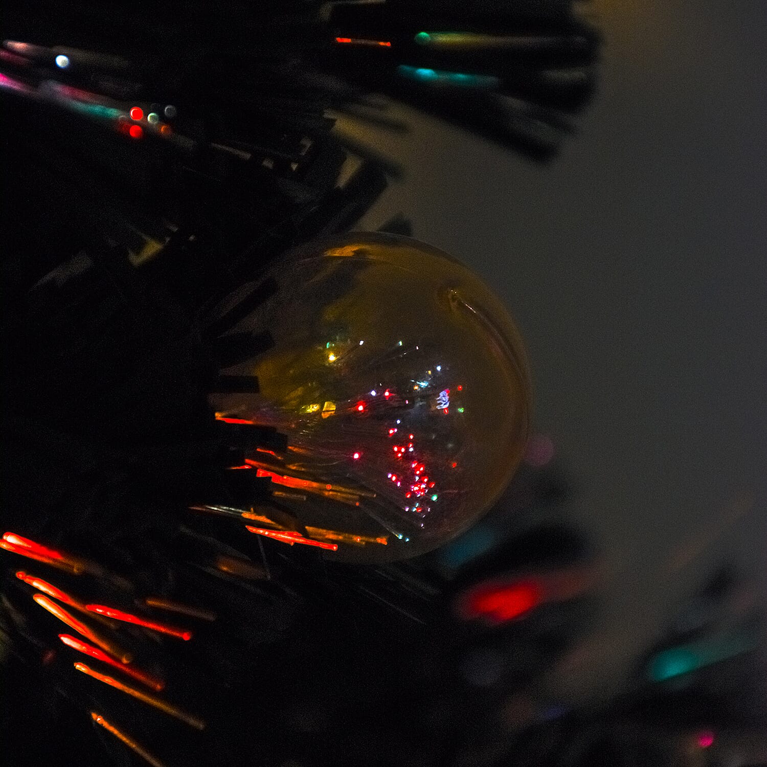 LED Bauble & Star Fibre Optic Tree (Approx 3ft)