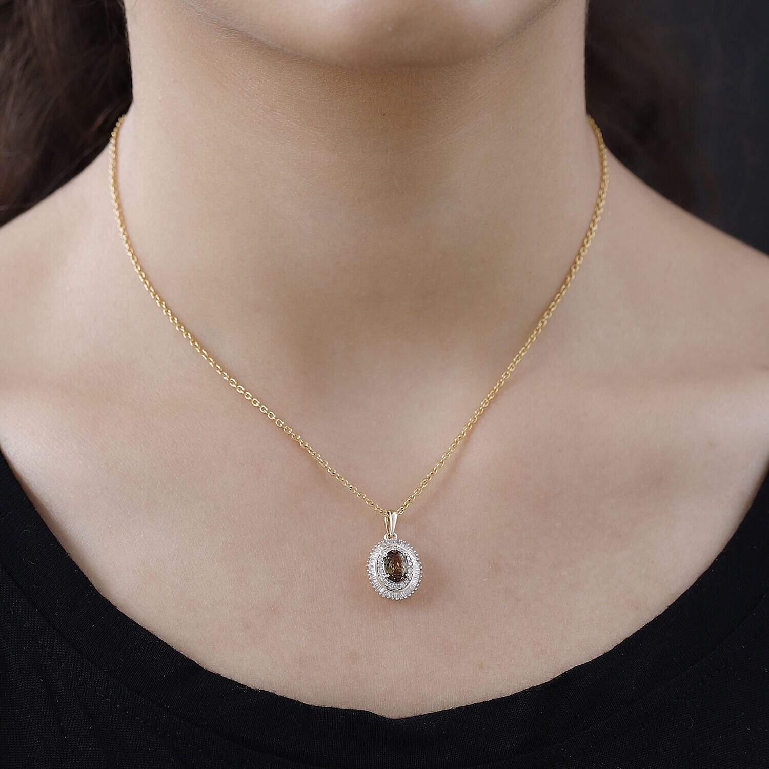 9K Yellow Gold Yellow Tanzanite and Diamond Pendant 1.13 Ct