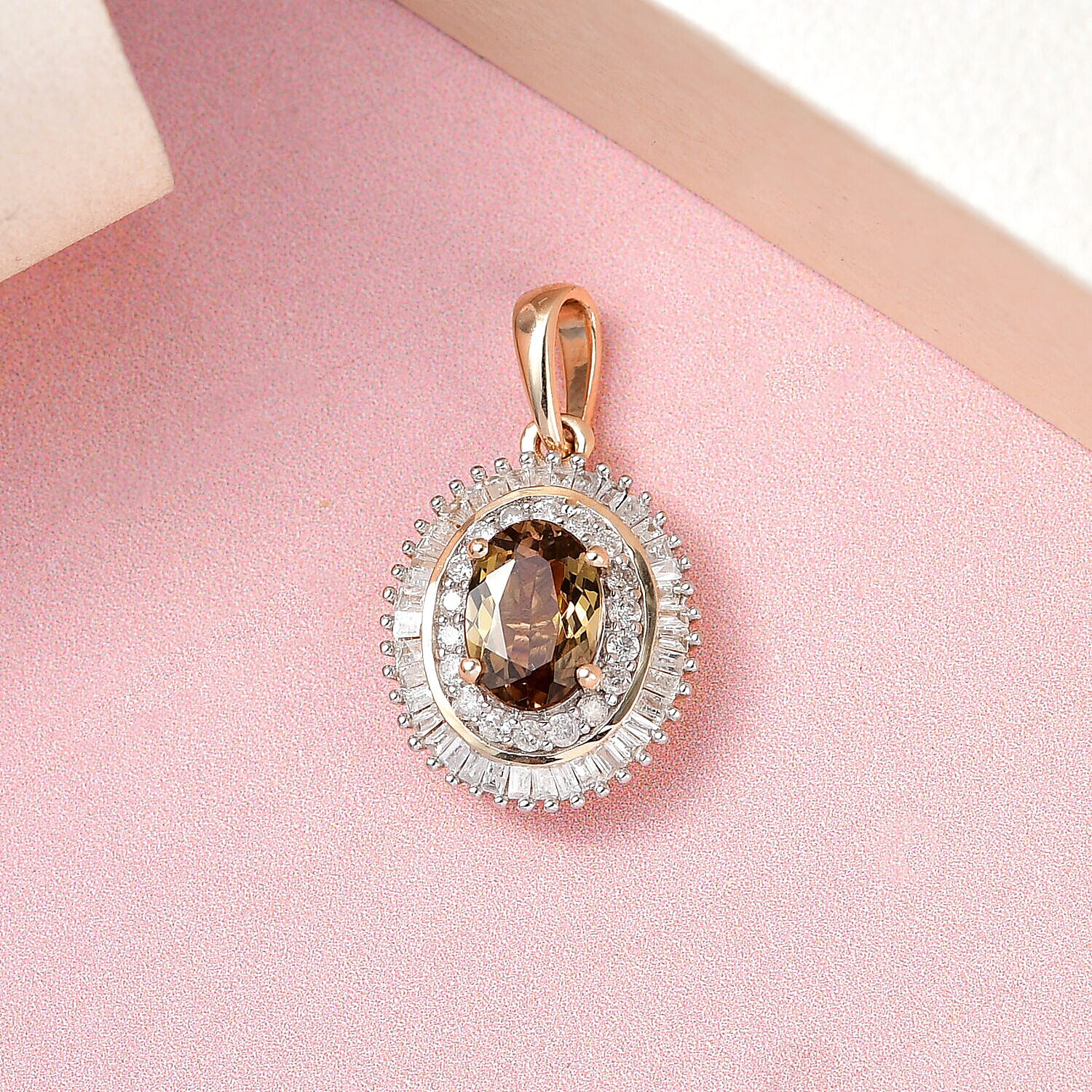 9K Yellow Gold Yellow Tanzanite and Diamond Pendant 1.13 Ct