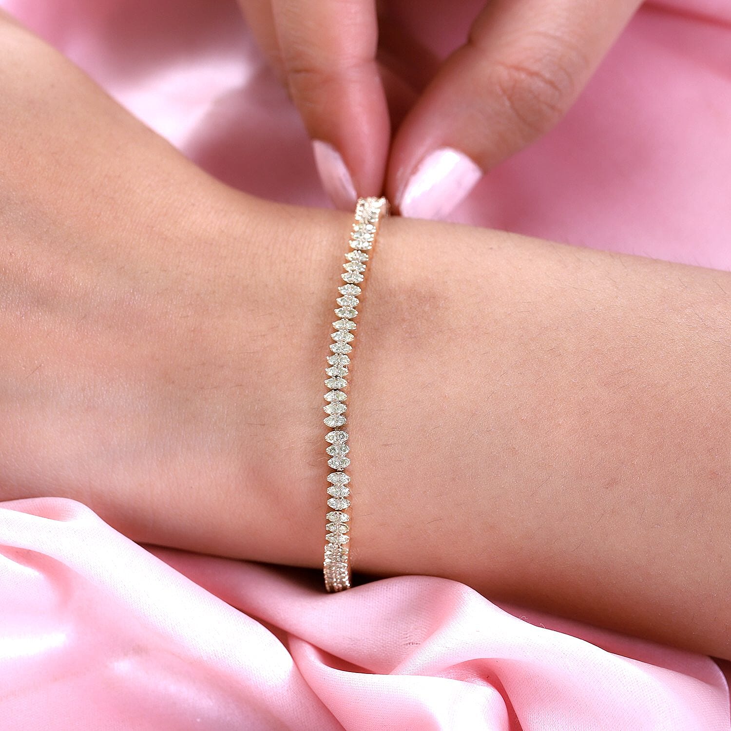 9K Yellow Gold SGL Certificate Natural Yellow Diamond (I2) Cluster Bracelet (Size - 7.5) 2.00 Ct, Gold Wt. 10.20 Gms