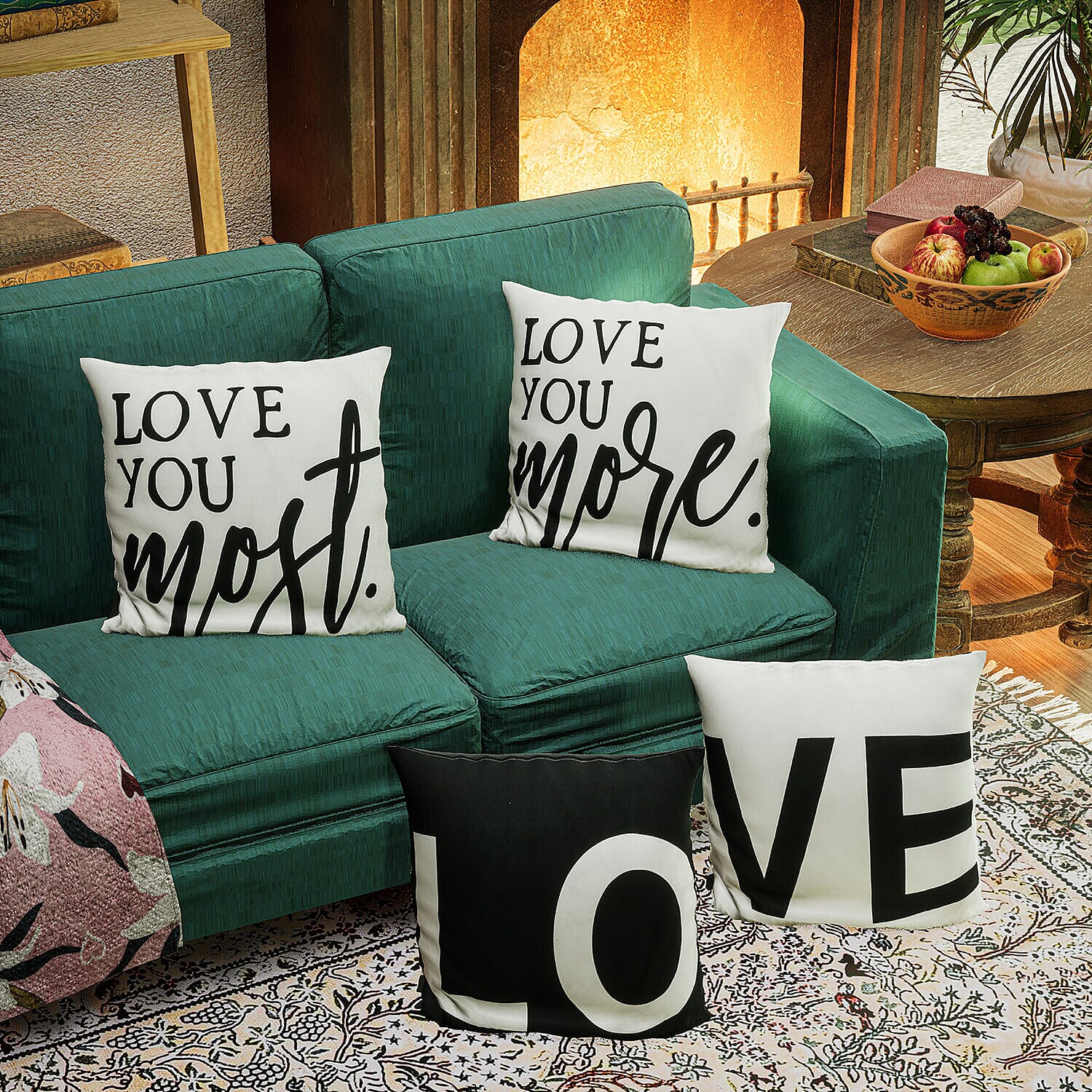 Set of 4 -  Love Theme Cushion Cover (Size 40 Cm) - White - Black