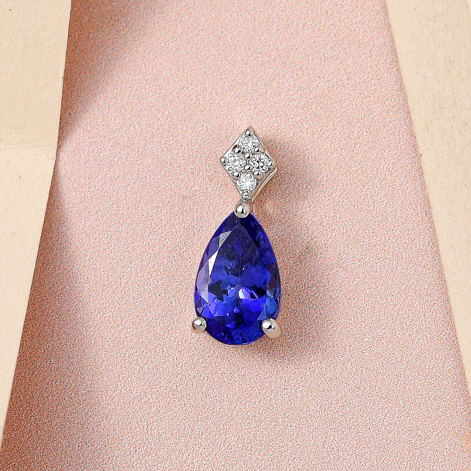 RHAPSODY 950 Platinum AAAA Tanzanite (VS-E-F) Diamond Pendant 1.065 Ct.