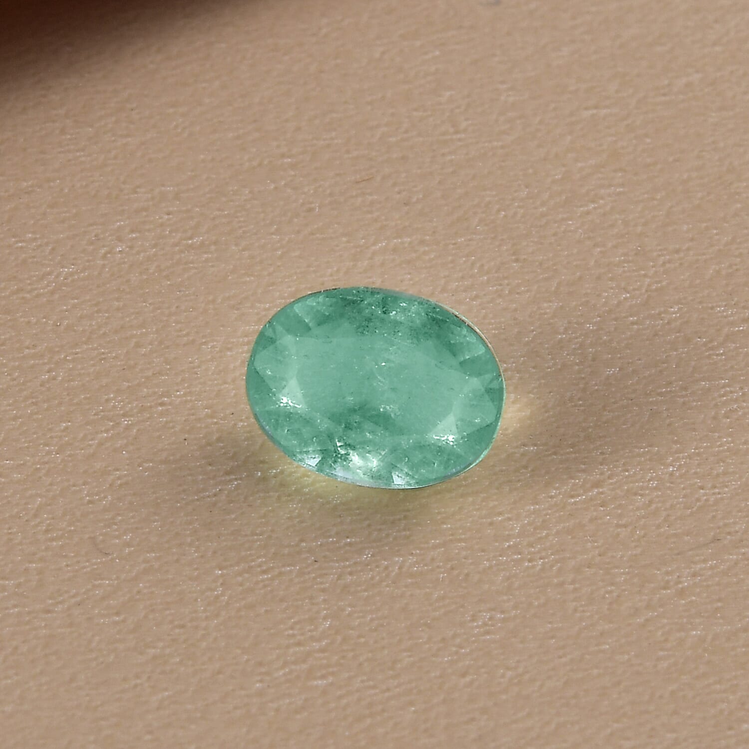 IGI Certified Colombian Emerald Oval 7x5 mm 0.75 Ct.