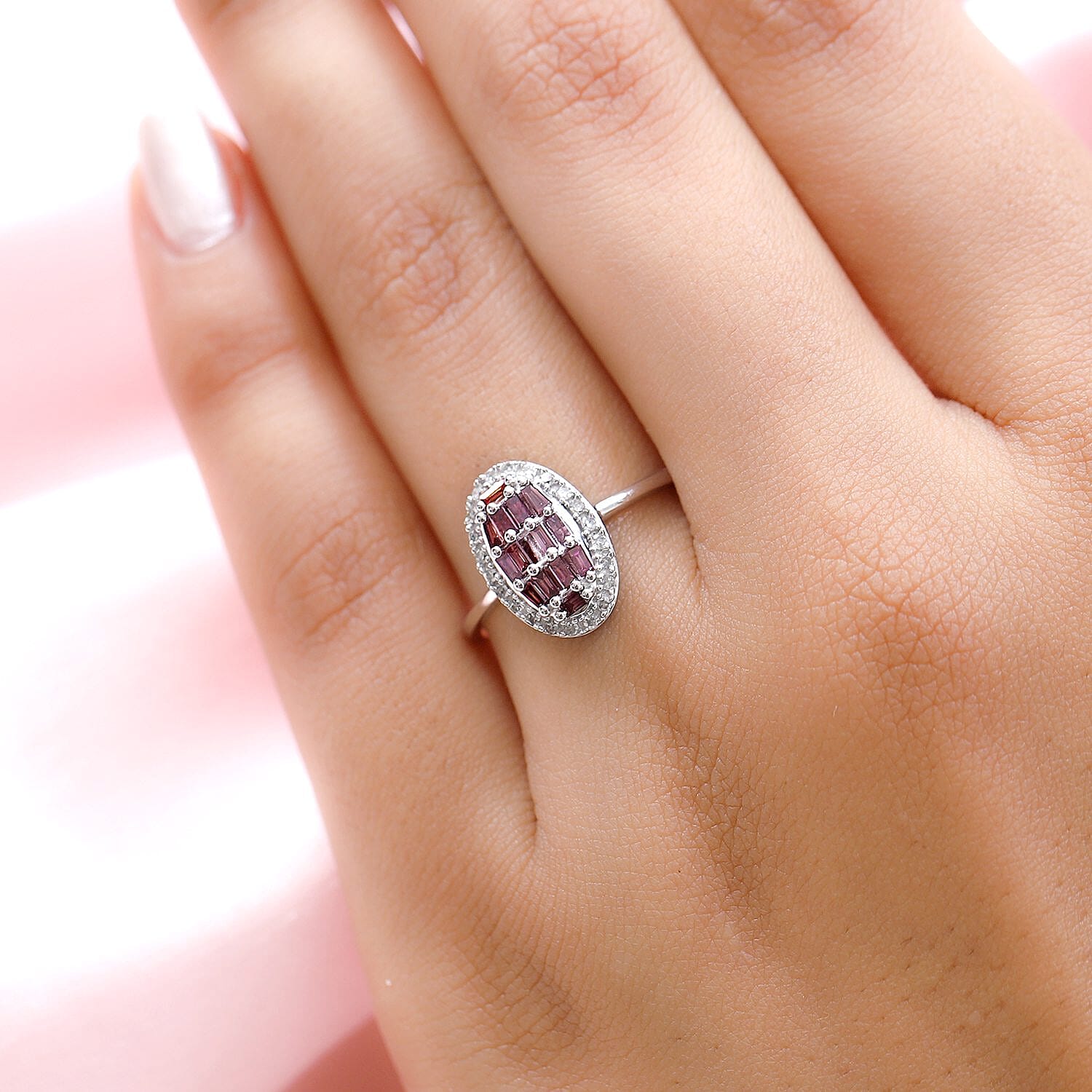 9K White Gold Purple Diamond and White Diamond Ring 0.34 Ct.