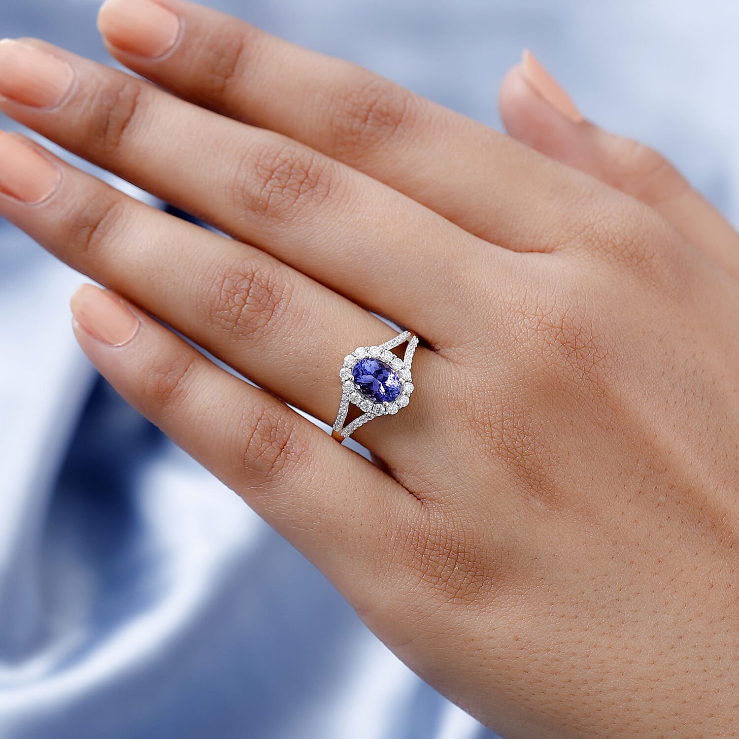 9K Yellow Gold Tanzanite and Moissanite Ring 1.36 Ct