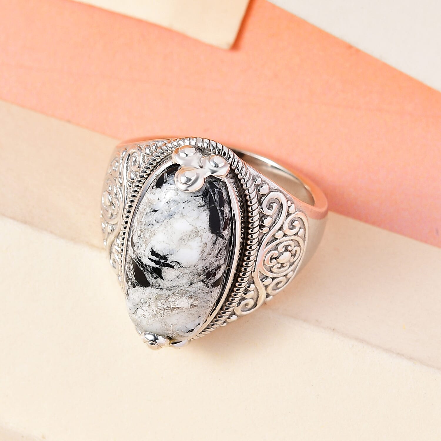 White Buffalo Ring in Platinum Overlay Sterling Silver 7.18 Ct, Silver Wt. 5.46 Gms