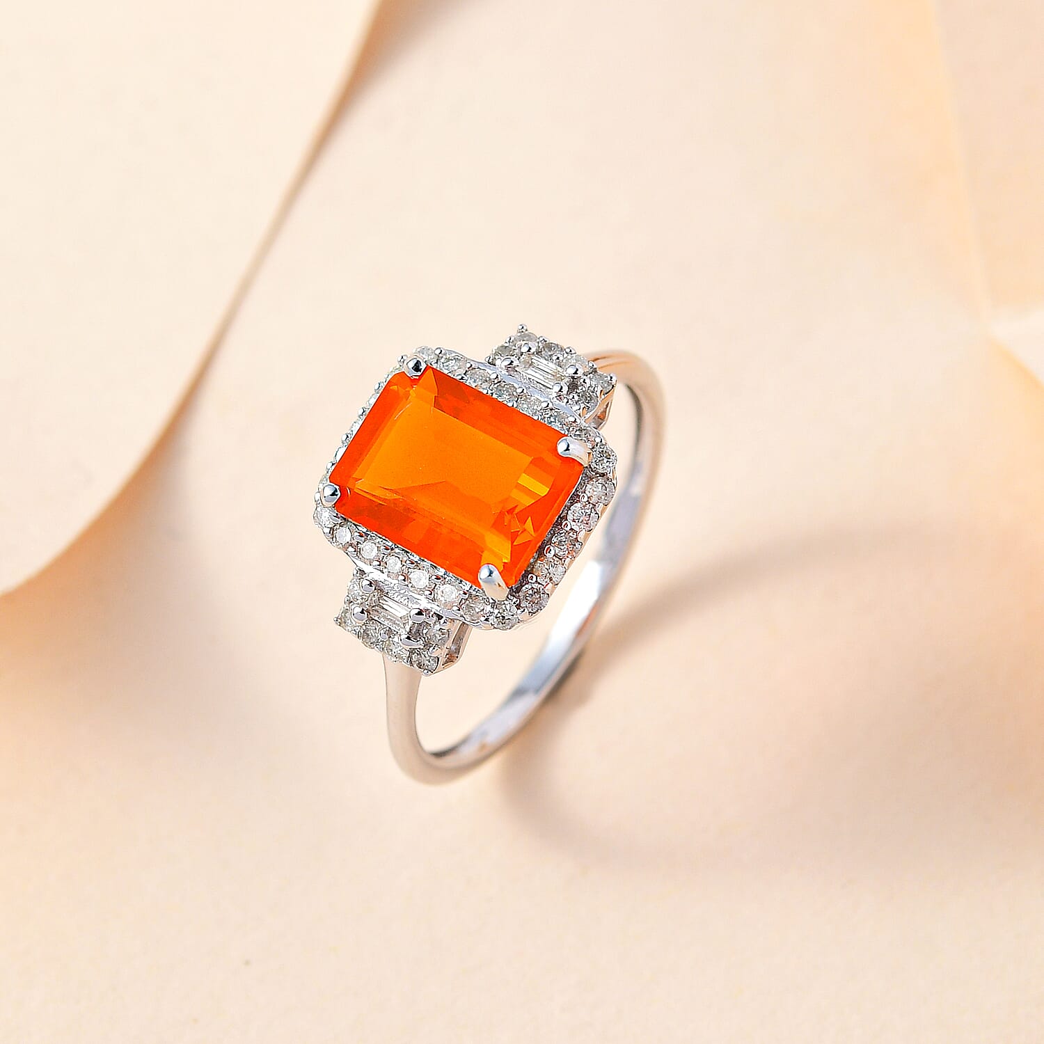 9K White Gold Mexican Cherry Fire Opal & Diamond Ring 2.01 Ct