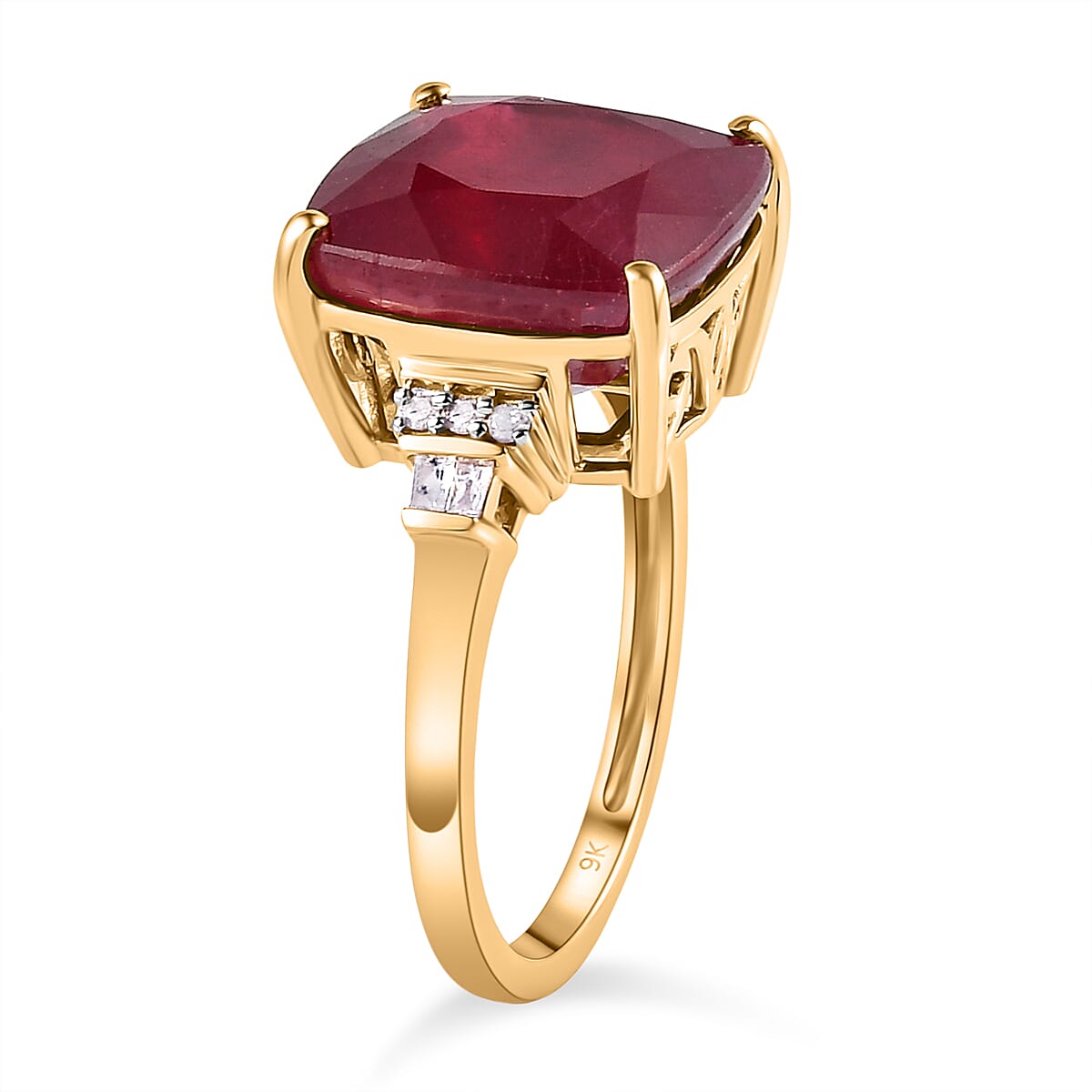 9K Yellow Gold African Ruby and Diamond Ring 11.67 Ct.