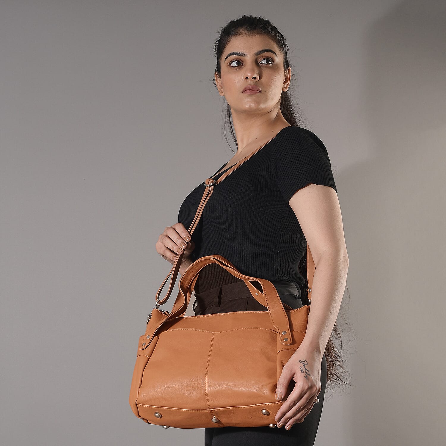 100% Genuine Leather RFID Bailey Bag - Tan