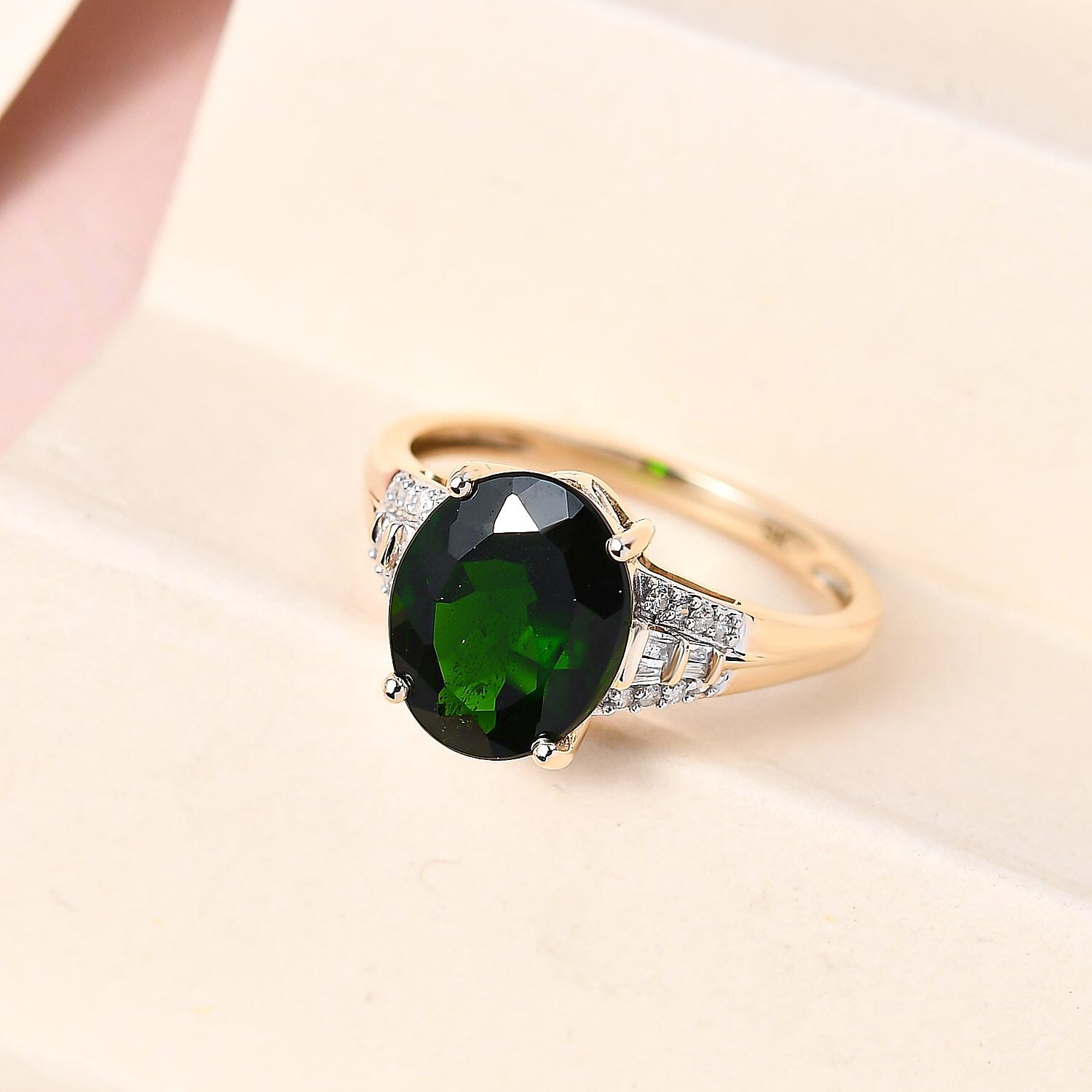 9K Yellow Gold Natural Chrome Diopside and Diamond Ring 3.61 Ct.