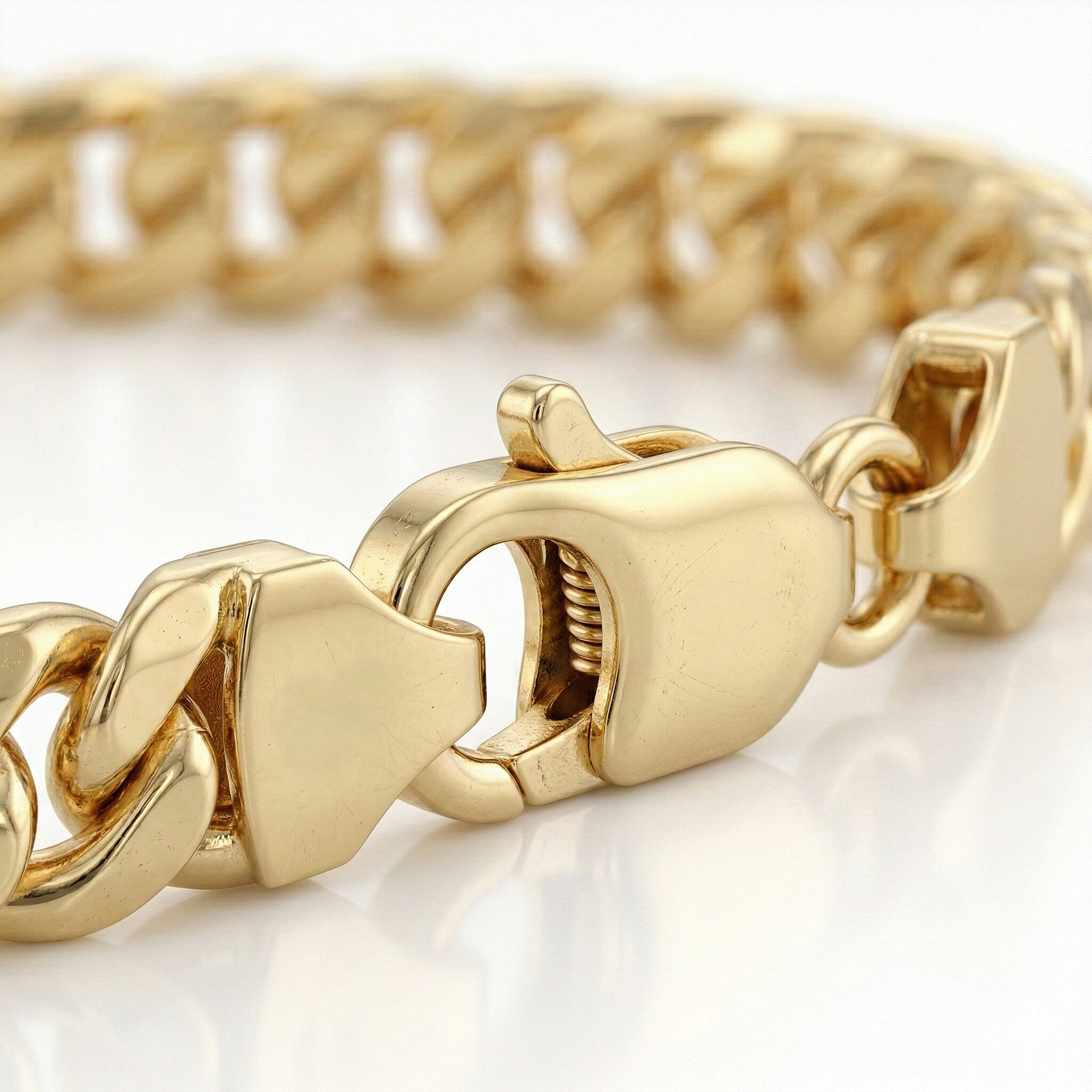 9K Yellow Gold  Chain (Size - 18),  Gold Wt. 15 Gms