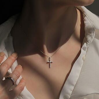 https://tjcuk.sirv.com/Products/72/5/7254868/9K-White-Gold-16mm-x-26mm-Cross-Pendant_7254868_3.jpg?w=342&h=342