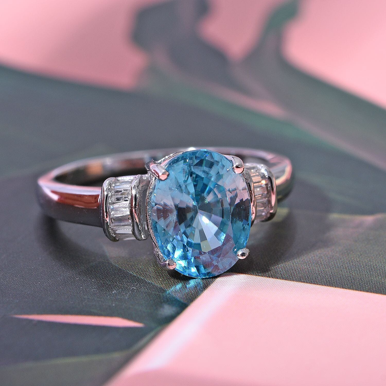 9K White Gold Glenstones AAA Ratanakiri Blue Zircon and Natural Zircon Ring 4.50 Ct