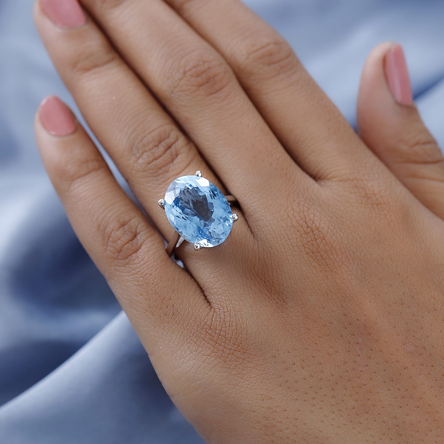 Skyblue Topaz Solitaire Ring in Platinum Overlay Sterling Silver 15.00 Ct.