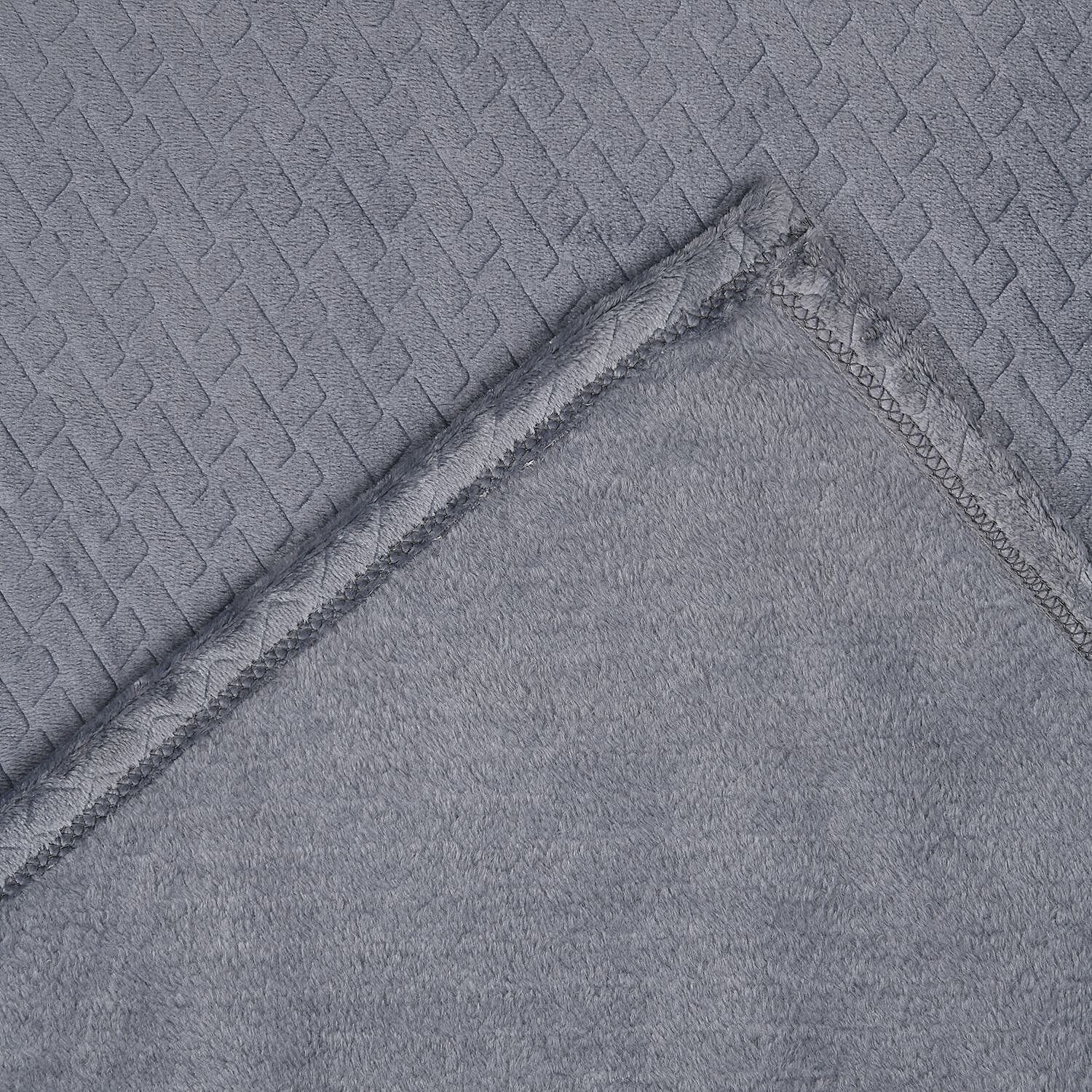 Embossed Flannel Blanket (Size 160x130 Cm) - Grey
