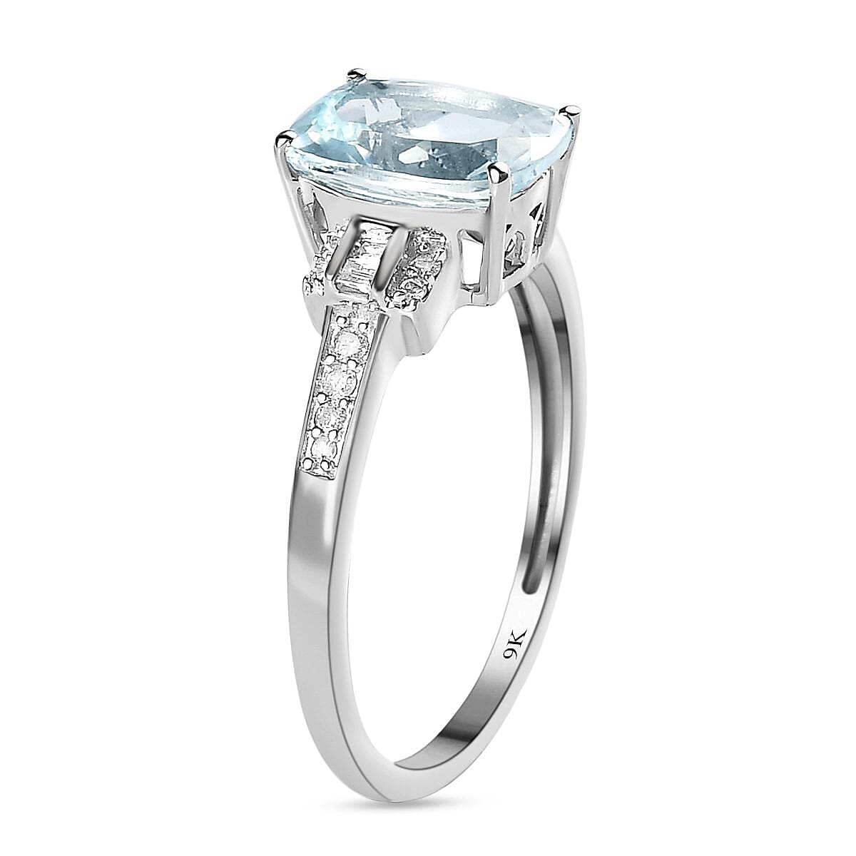 9K White Gold Aquamarine and Diamond Ring 1.83 Ct.