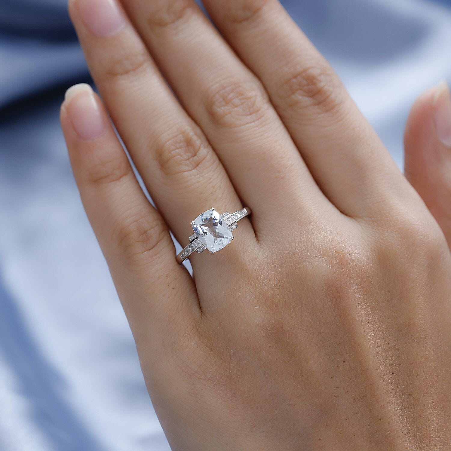 9K White Gold Aquamarine and Diamond Ring 1.83 Ct.