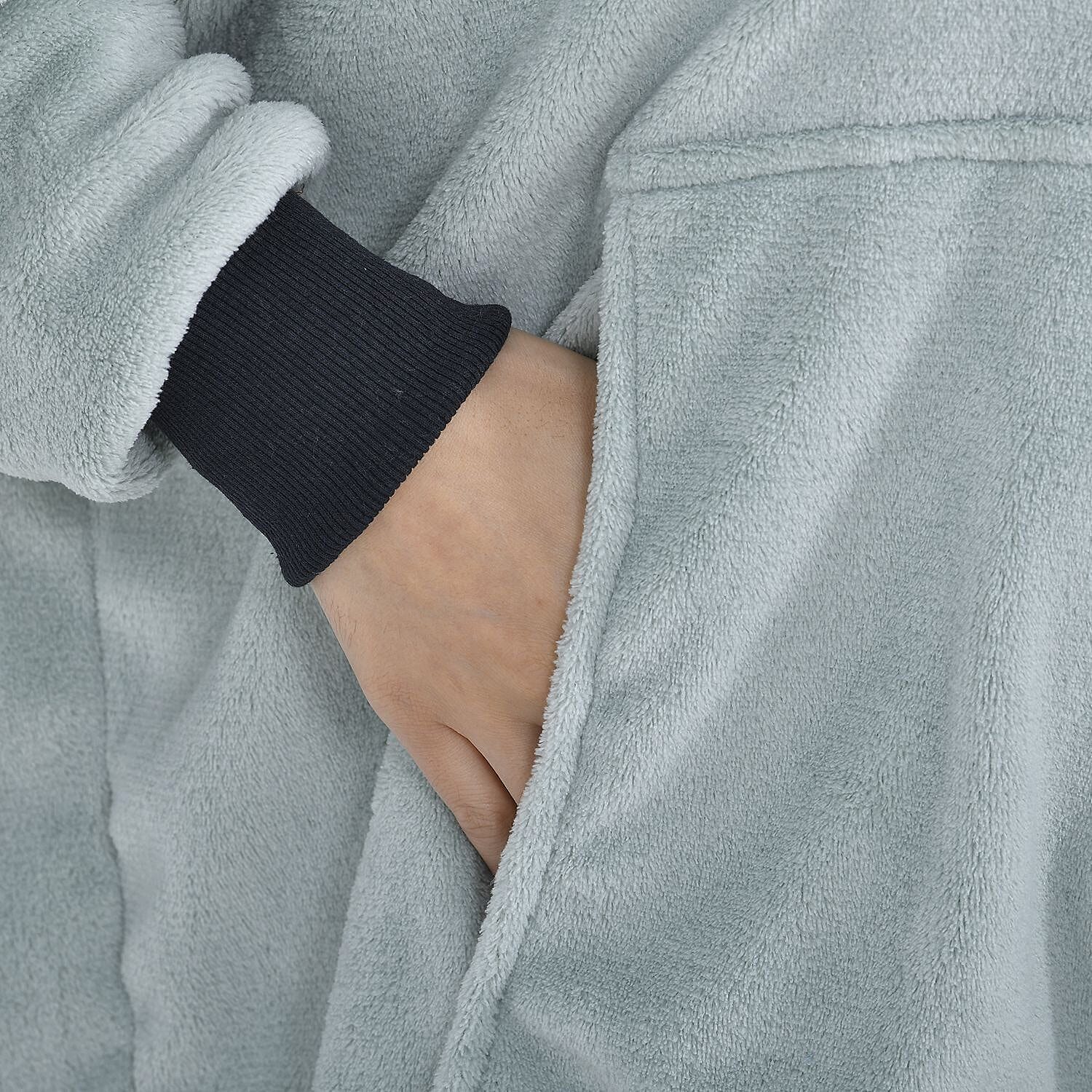 Close Out - Flannel Oversized Hoodie with a Giant Pocket (Size 94x80 Cm) - Mint Green