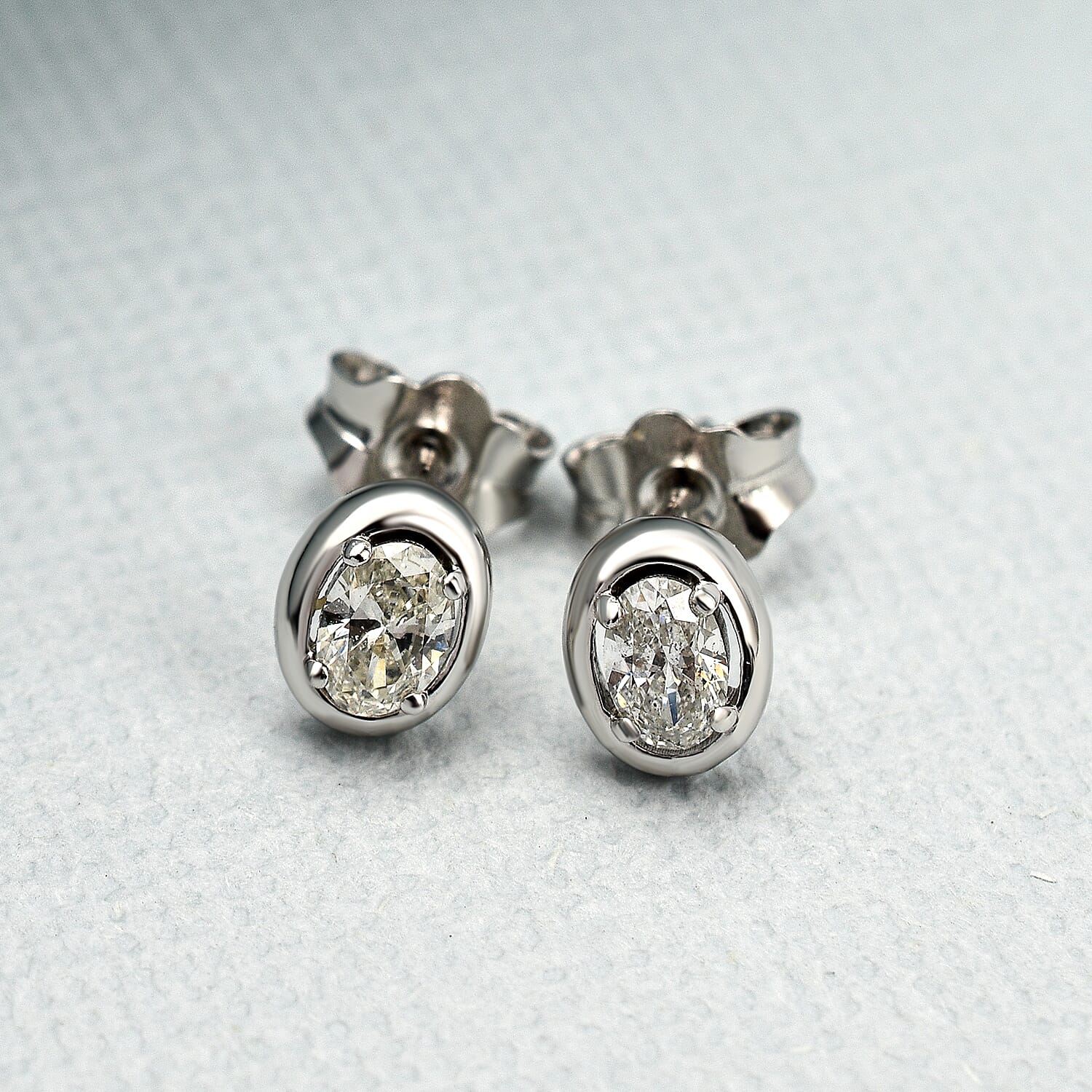 New York Close Out- 14K White Gold Diamond (SI-G-H) Stud Earrings 0.35 Ct.