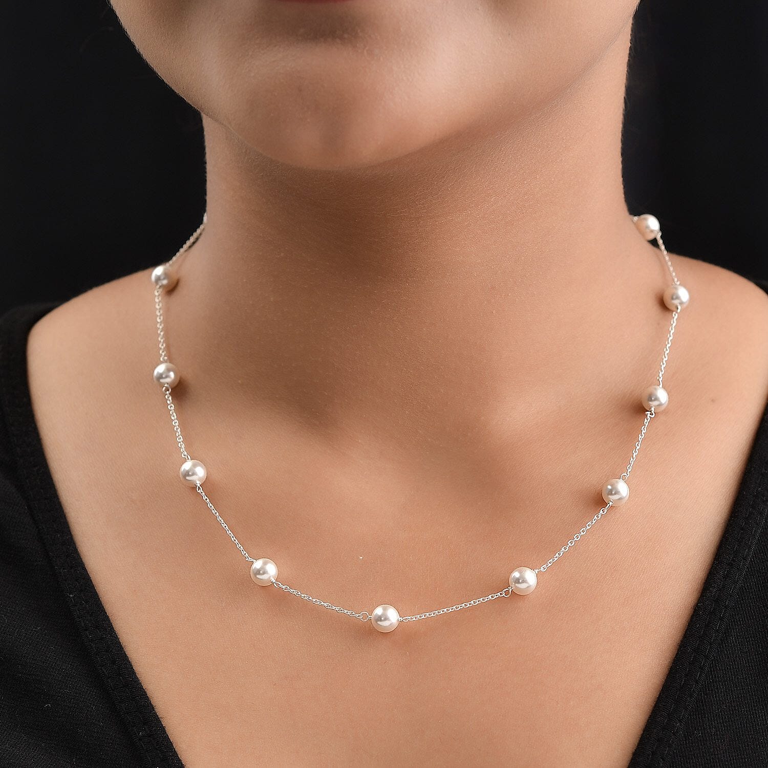 White Pearl Crystal Necklace (Size - 20) with Spring Ring Clasp in Sterling Silver 15.48 Ct.