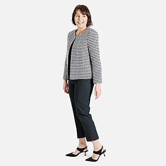 https://tjcuk.sirv.com/Products/72/6/7263127/Tamsy-Polyester-Houndstooth-Jacket-Size-71x1-cm-White-Black_7263127_3.jpg?w=342&h=342