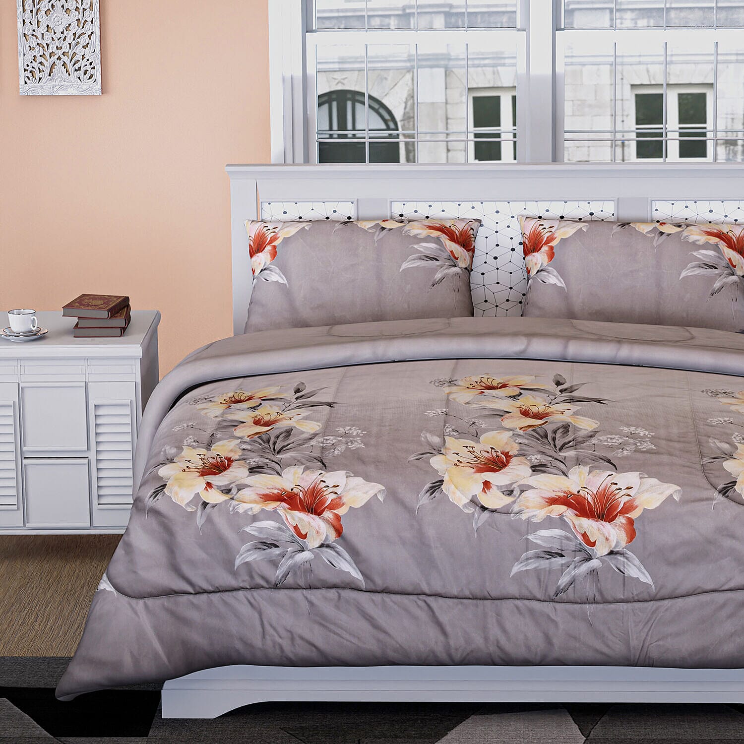 Set of 3 - Floral Pattern Comforter and 2 Pillowcases - Grey