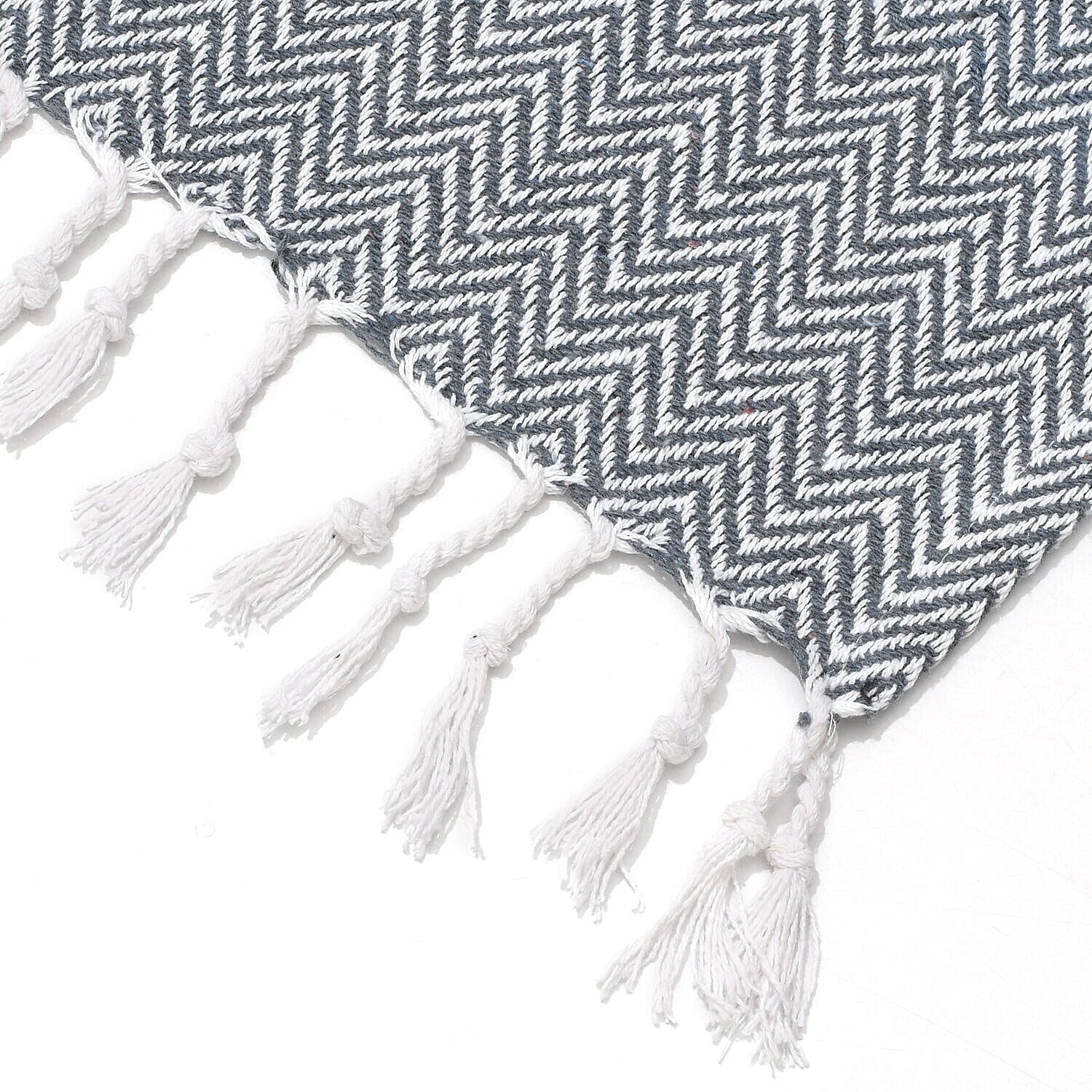 Cotton Chevron Patterned Throw Blanket (Size 170x130 cm) - Cream