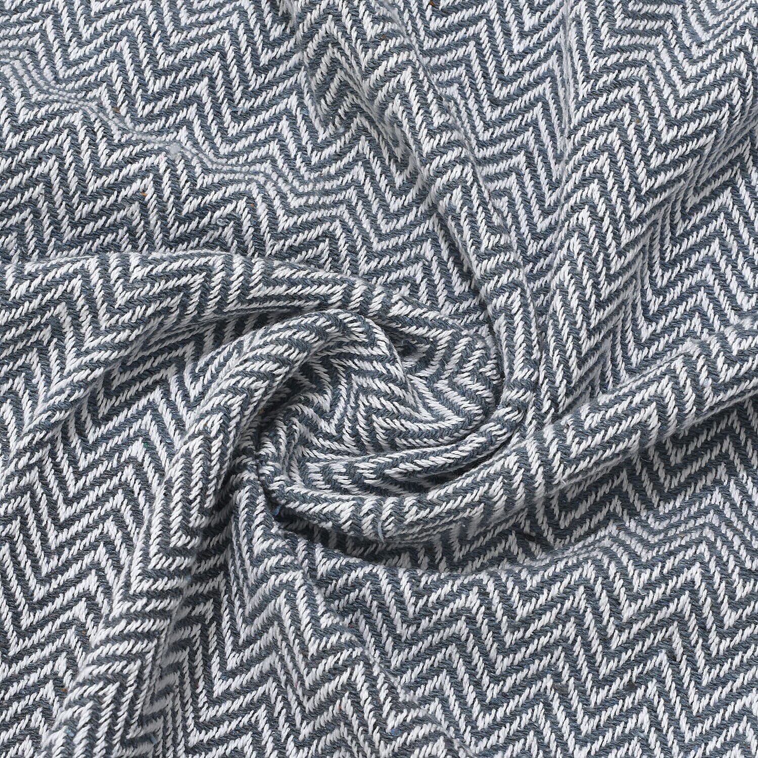 Cotton Chevron Patterned Throw Blanket (Size 170x130 cm) - Cream