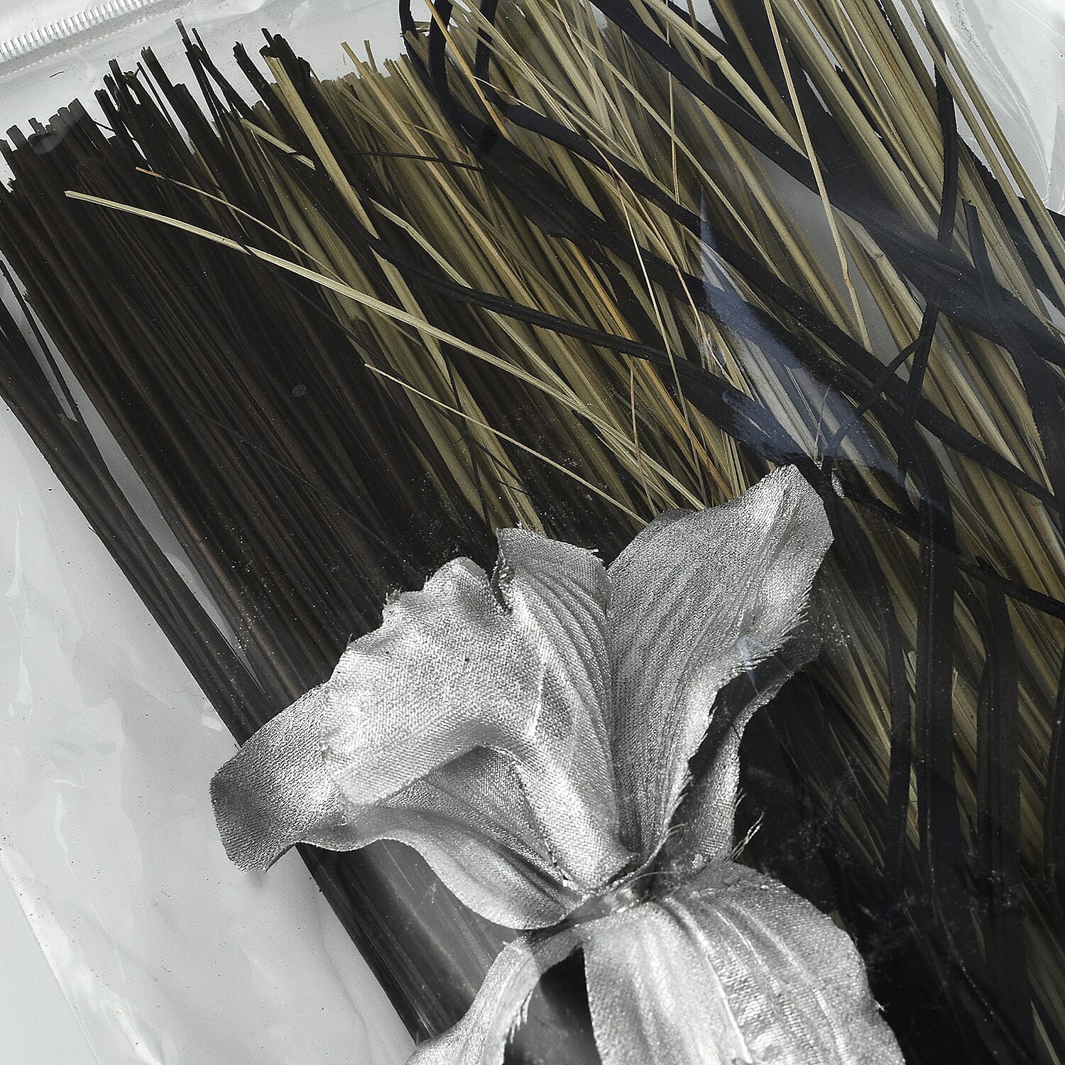 Doorbuster - Tristarr Artificial Flower (Size 70x20x5cm) - Silver