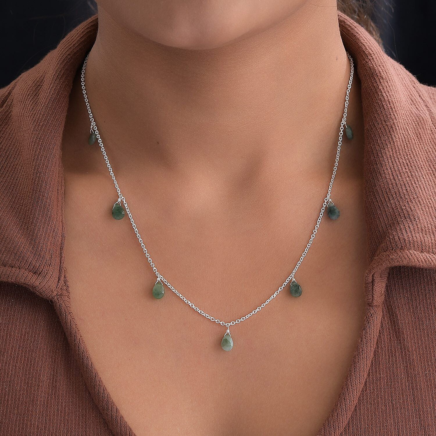 Emerald Necklace (Size 20) in Sterling Silver 6.700 Ct.