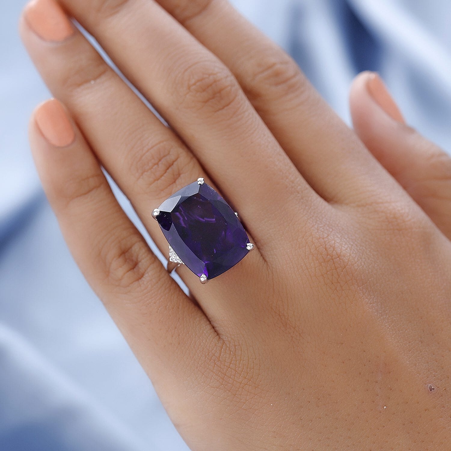 9K White Gold Amethyst & Moissanite Ring 14.32 Ct.